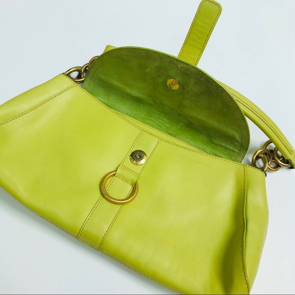 Vintage chartreuse baguette bag - Picture 6 of 8